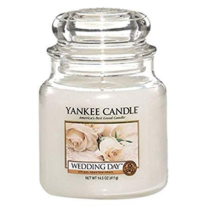 1204202669dbfb4fb1fb6.jpeg Yankee Candle Wedding Day Medium Jar - Image 1